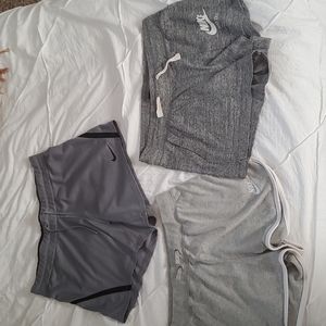 Women Nike shorts lot